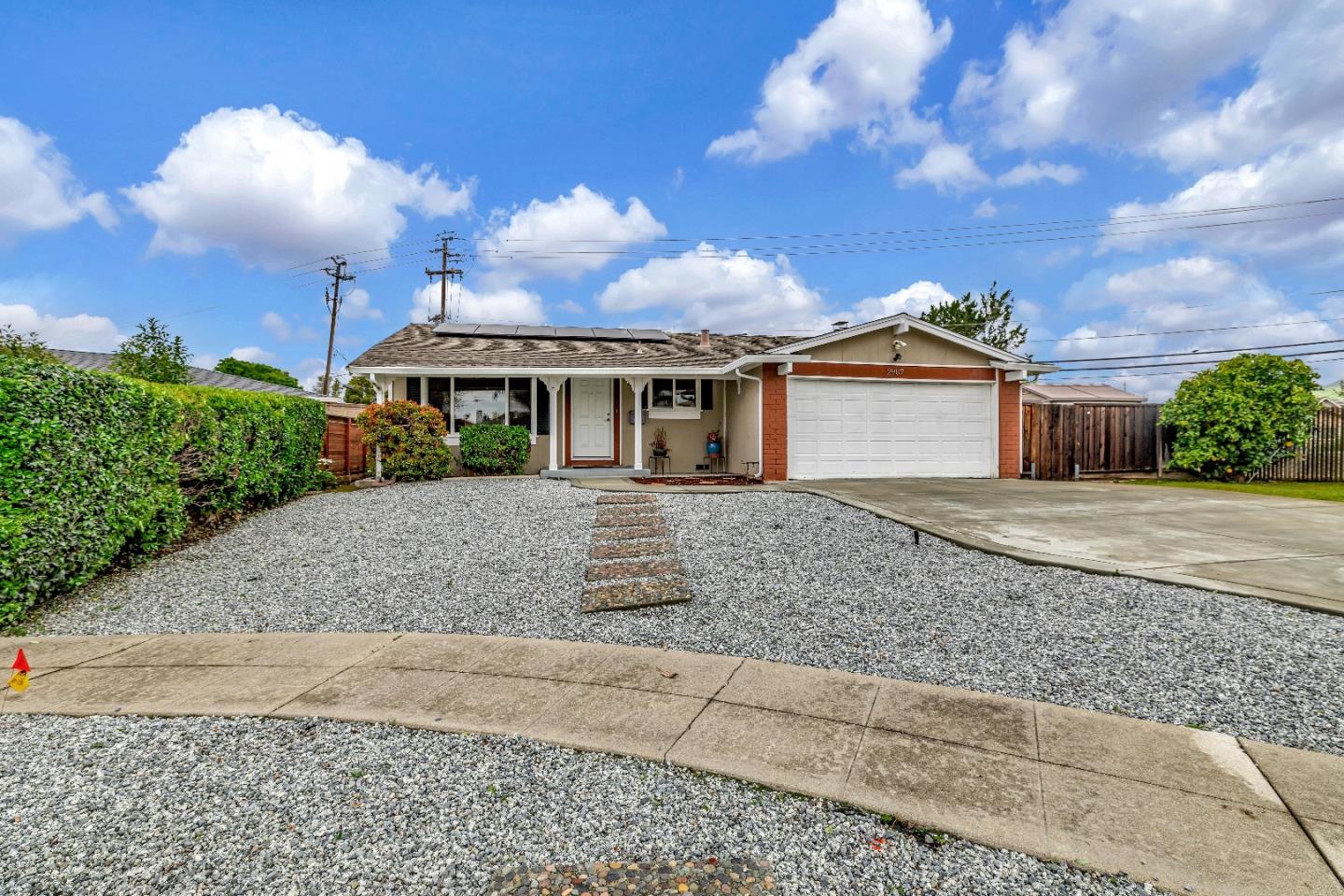 Detail Gallery Image 1 of 54 For 2907 via Encinitas, San Jose,  CA 95132 - 3 Beds | 2 Baths