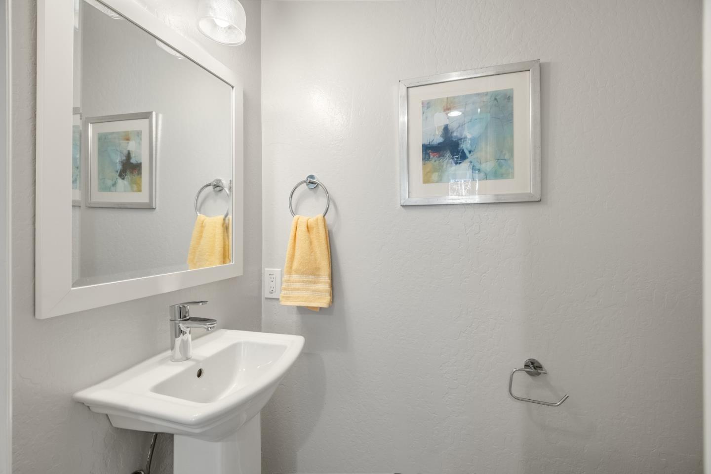 Detail Gallery Image 21 of 41 For 13973 Lynde Ave, Saratoga,  CA 95070 - 4 Beds | 2/1 Baths