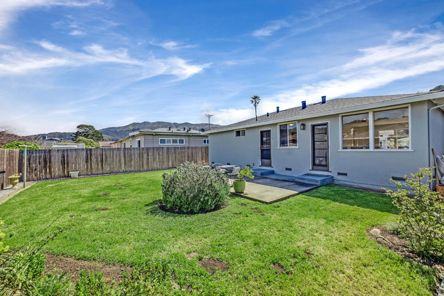 Detail Gallery Image 29 of 32 For 627 Montezuma Dr, Pacifica,  CA 94044 - 3 Beds | 1 Baths