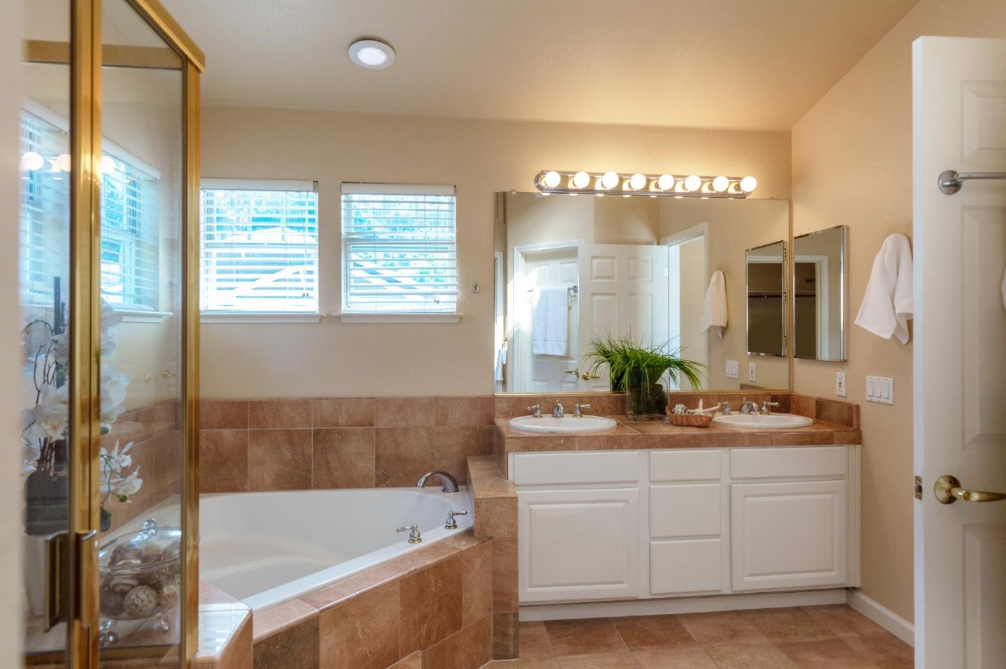 Detail Gallery Image 13 of 30 For 109 Treseder Ct, Los Gatos,  CA 95032 - 4 Beds | 2/1 Baths