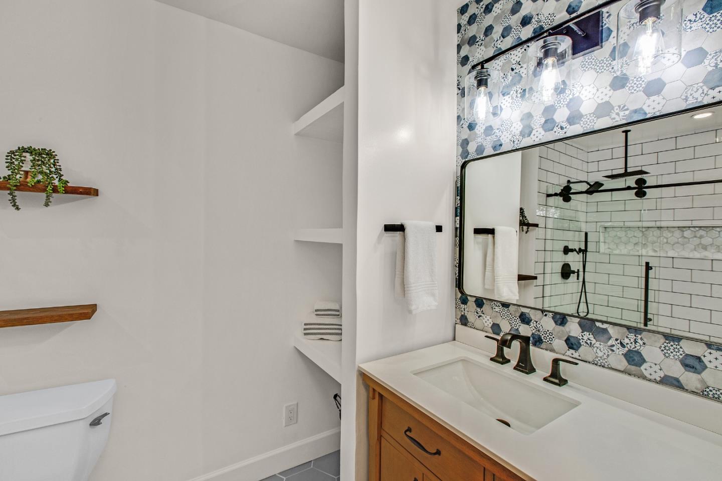 Detail Gallery Image 22 of 36 For 379 Bancroft Way, Pacifica,  CA 94044 - 3 Beds | 2 Baths