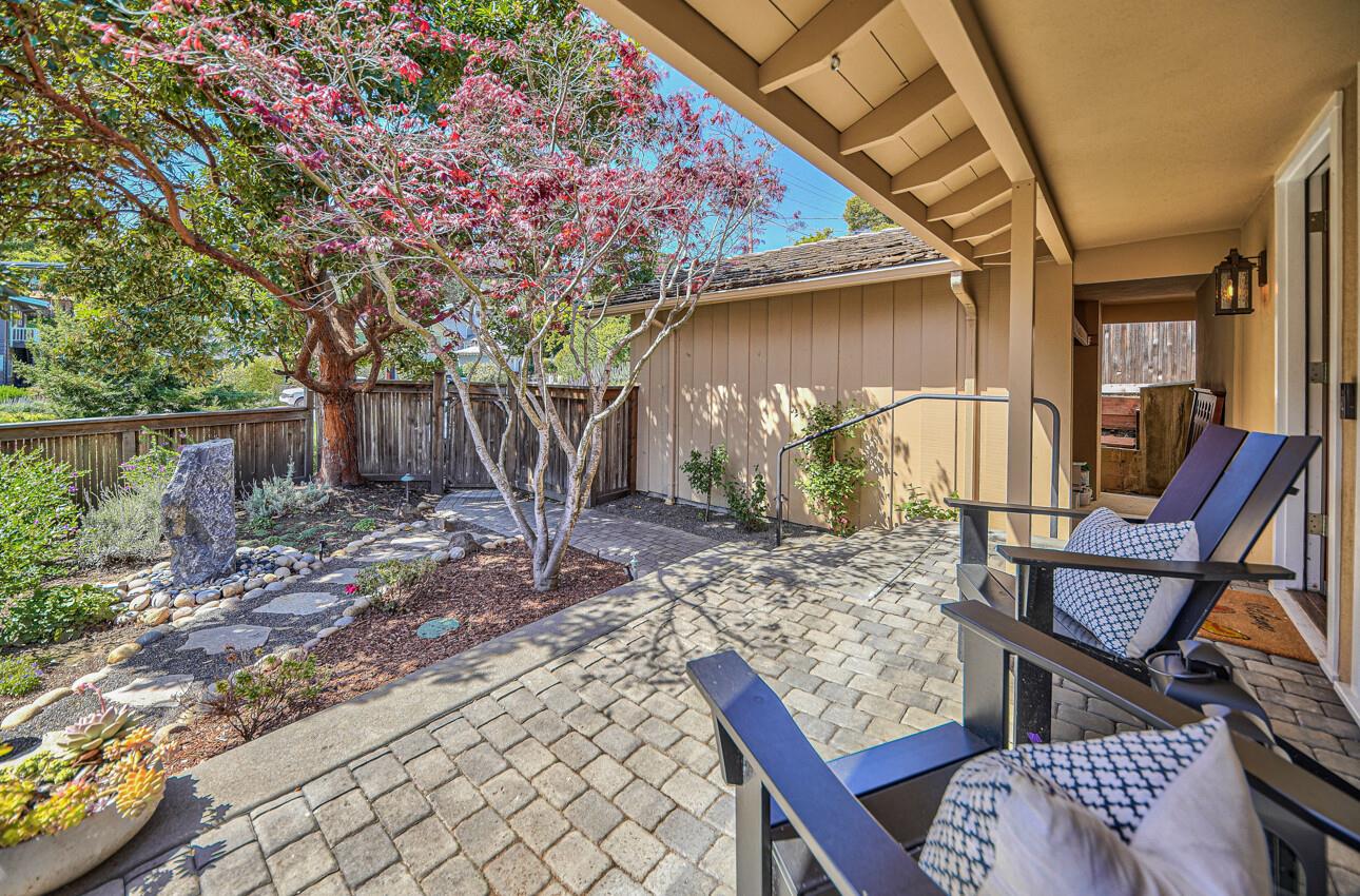 Detail Gallery Image 5 of 33 For 0 Junipero 4 Ne 10th Ave, Carmel,  CA 93921 - 2 Beds | 2 Baths