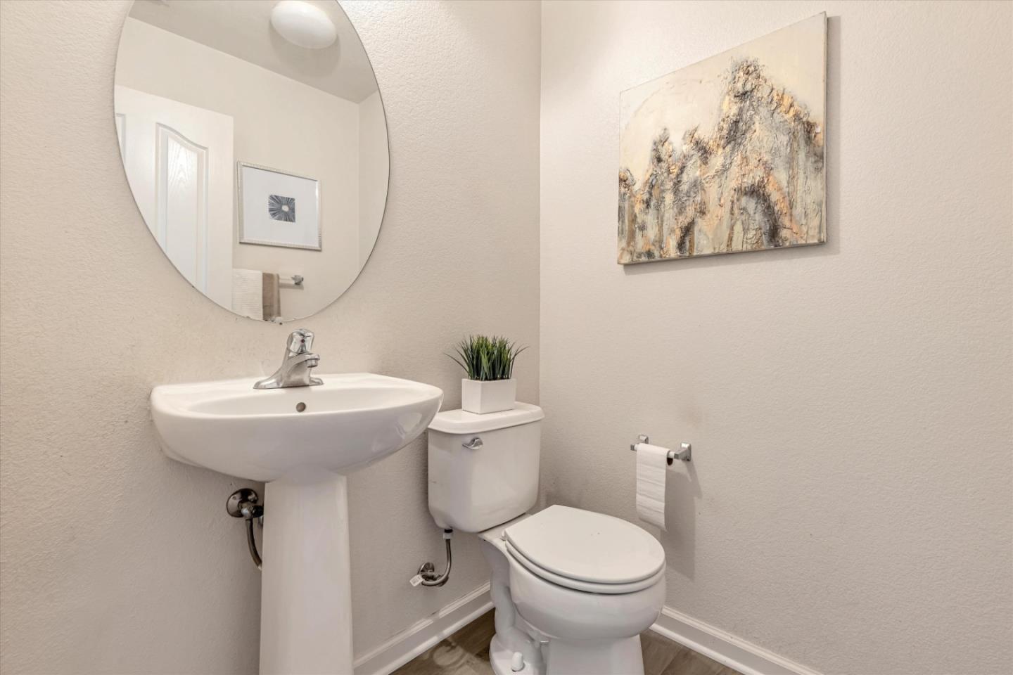 Detail Gallery Image 15 of 34 For 1835 Oakley Ct, Stockton,  CA 95206 - 5 Beds | 3/1 Baths