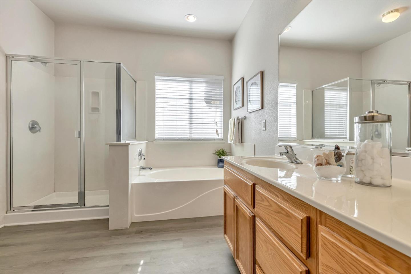 Detail Gallery Image 21 of 34 For 1835 Oakley Ct, Stockton,  CA 95206 - 5 Beds | 3/1 Baths