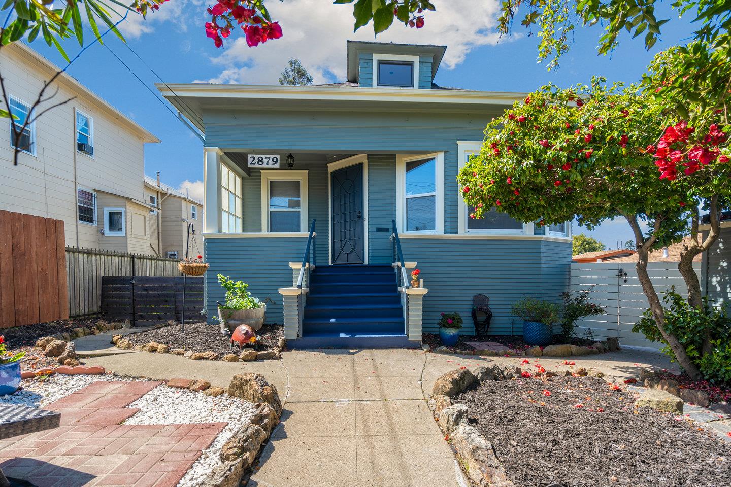 Photo of 2879 Brookdale Ave in Oakland, CA