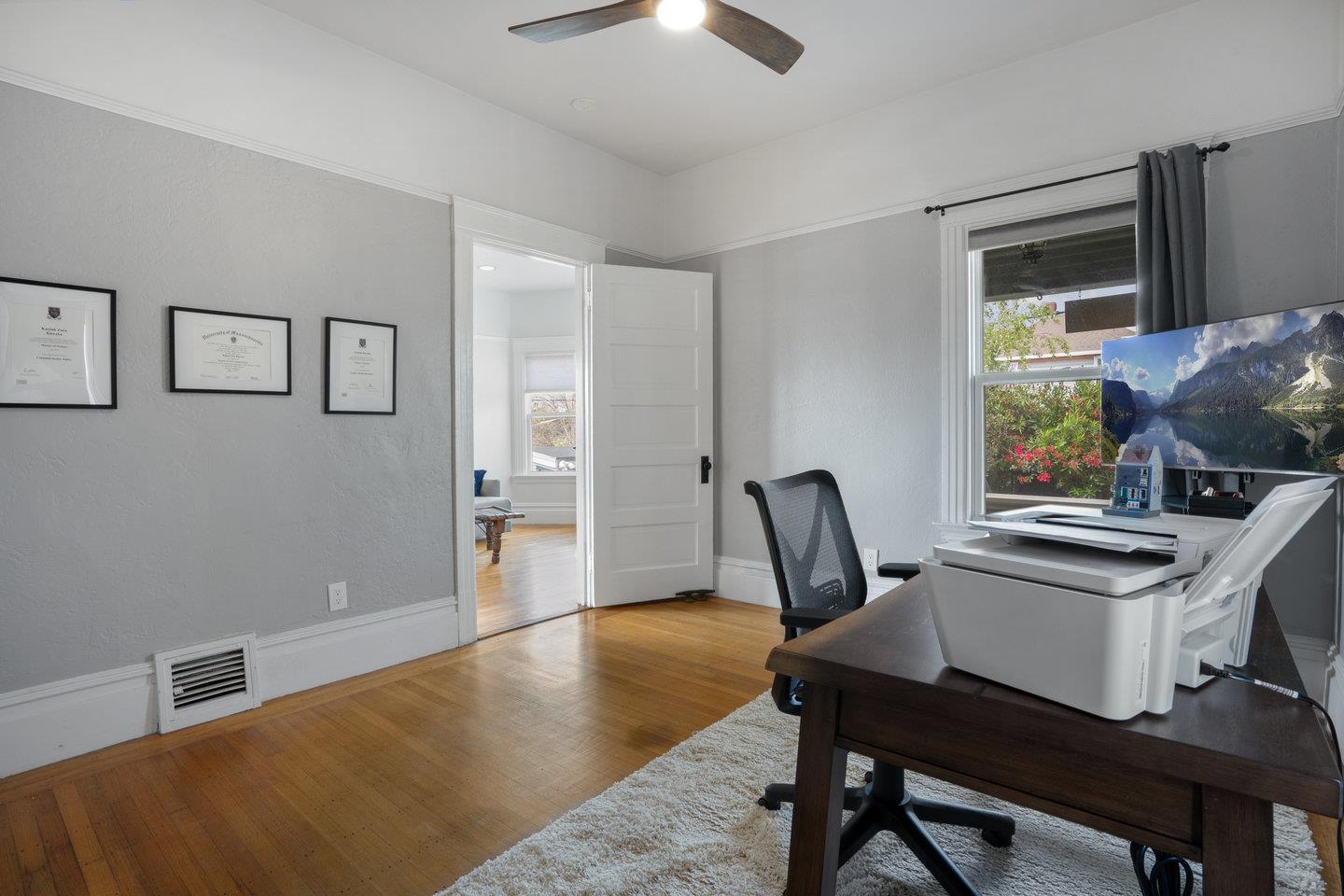 Detail Gallery Image 12 of 59 For 2879 Brookdale Ave, Oakland,  CA 94602 - 4 Beds | 3/2 Baths