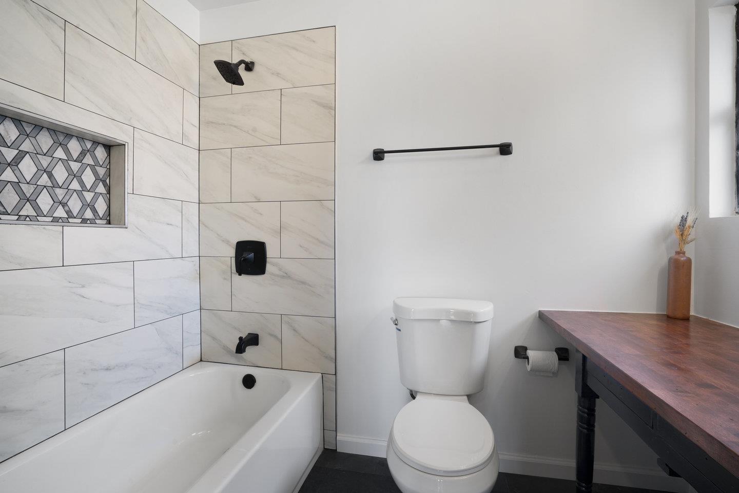 Detail Gallery Image 29 of 59 For 2879 Brookdale Ave, Oakland,  CA 94602 - 4 Beds | 3/2 Baths