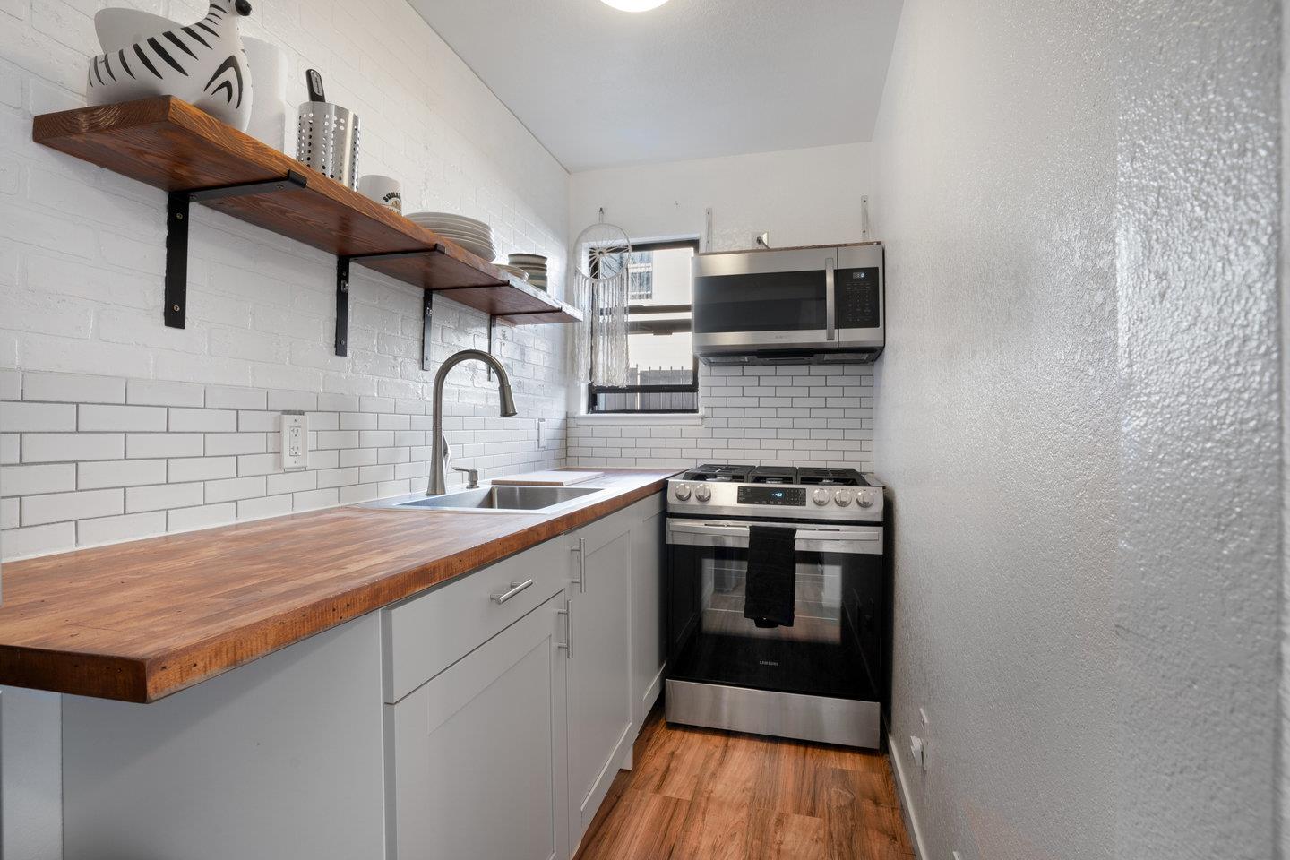 Detail Gallery Image 35 of 59 For 2879 Brookdale Ave, Oakland,  CA 94602 - 4 Beds | 3/2 Baths