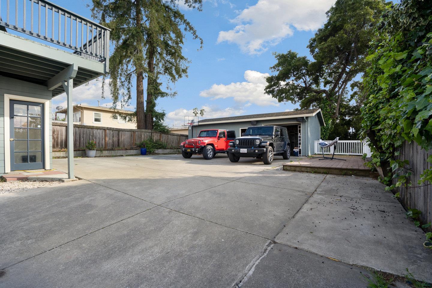 Detail Gallery Image 42 of 59 For 2879 Brookdale Ave, Oakland,  CA 94602 - 4 Beds | 3/2 Baths