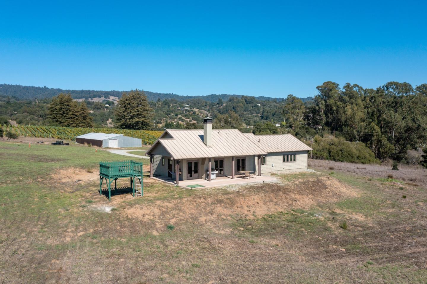 Photo of 1151 Spring Hills Dr in Watsonville, CA