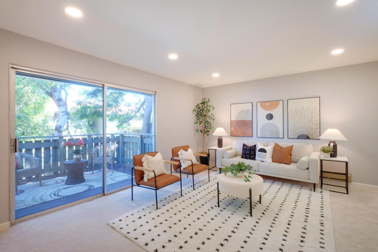 Detail Gallery Image 11 of 37 For 50 E Middlefield Rd #40,  Mountain View,  CA 94043 - 1 Beds | 1 Baths