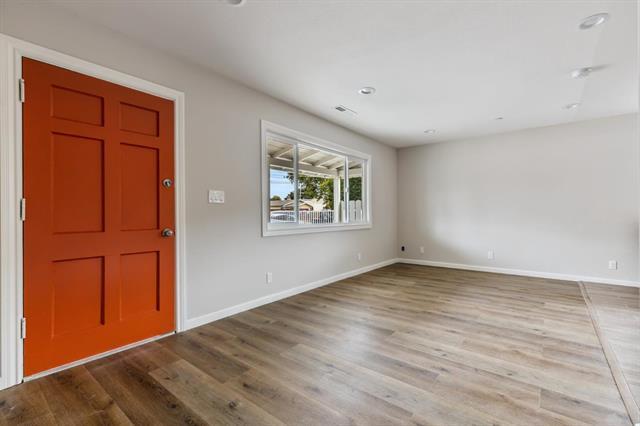 Detail Gallery Image 15 of 43 For 561 4th Ave, Redwood City,  CA 94063 - 11 Beds | 9/1 Baths
