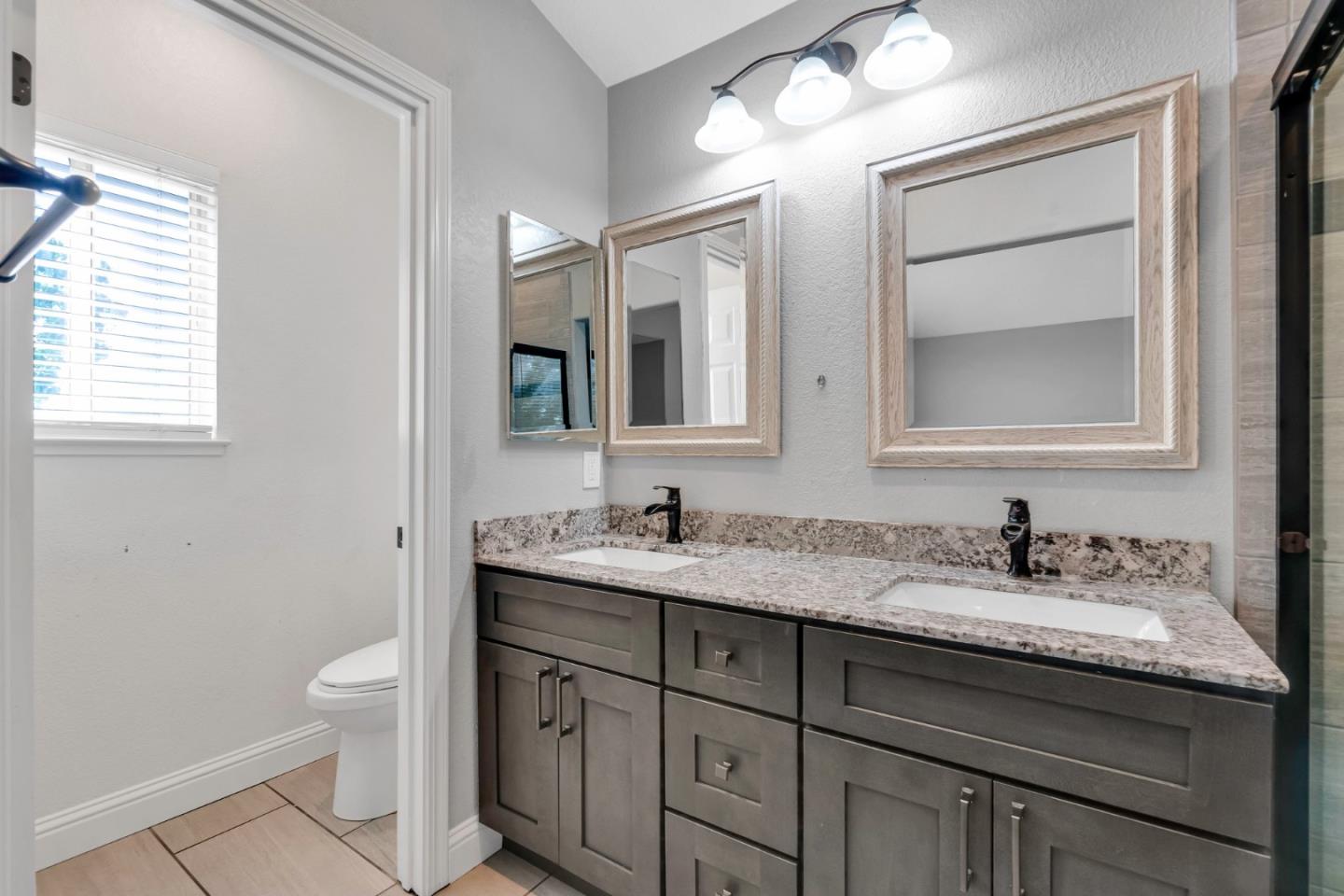 Detail Gallery Image 31 of 49 For 95 Dale Odell Dr, Tracy,  CA 95376 - 4 Beds | 2/1 Baths