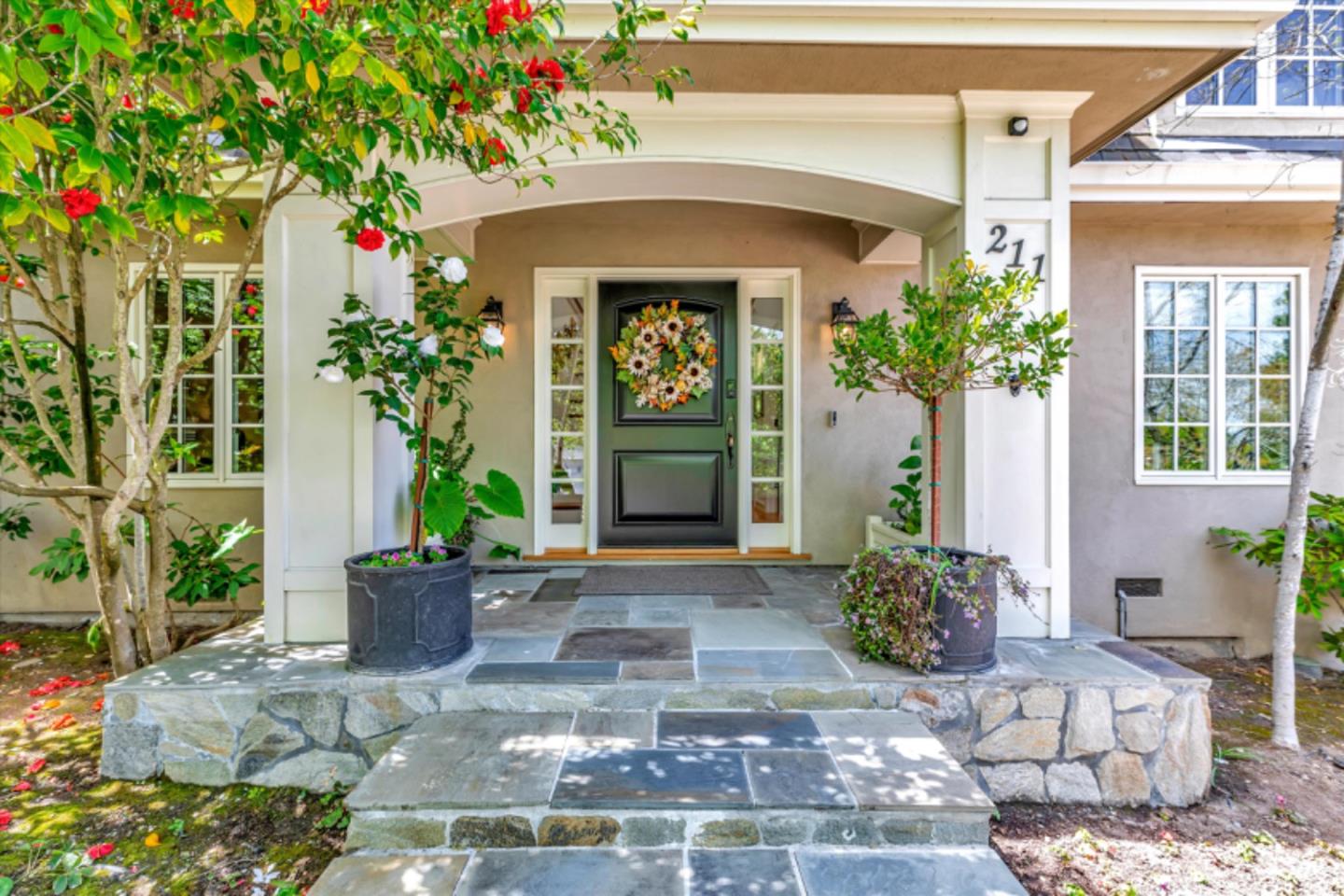 Detail Gallery Image 1 of 1 For 211 Vista Del Mar, Los Gatos,  CA 95030 - 5 Beds | 3/1 Baths