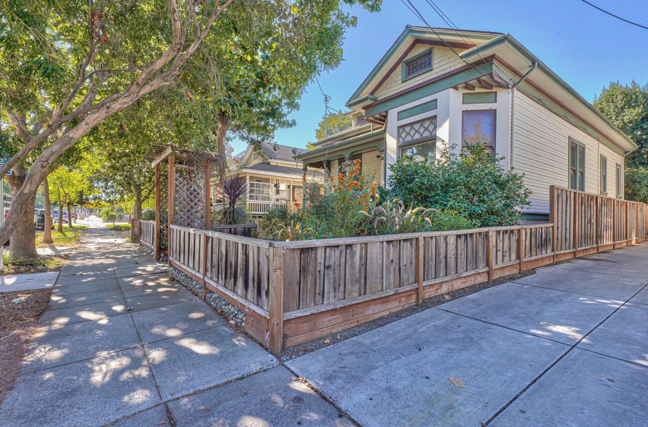 Detail Gallery Image 2 of 62 For 333 N 7th St, San Jose,  CA 95112 - 3 Beds | 1 Baths