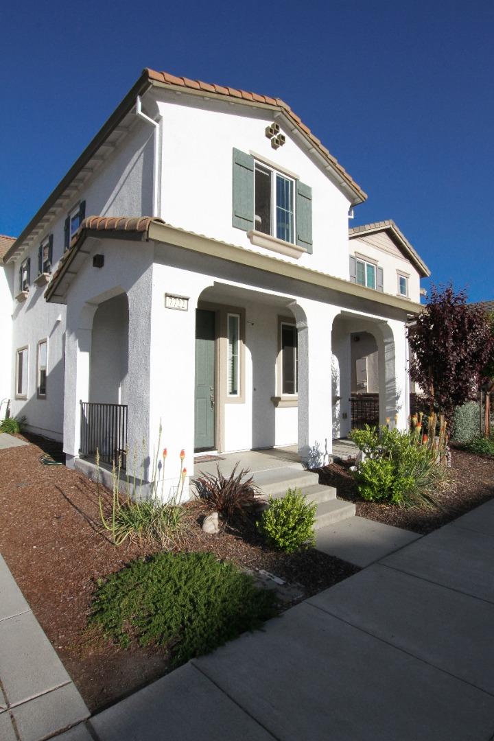 Detail Gallery Image 1 of 10 For 7722 Fennel Pl, Gilroy,  CA 95020 - 4 Beds | 2/1 Baths