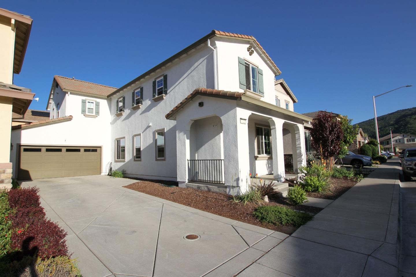 Detail Gallery Image 2 of 10 For 7722 Fennel Pl, Gilroy,  CA 95020 - 4 Beds | 2/1 Baths