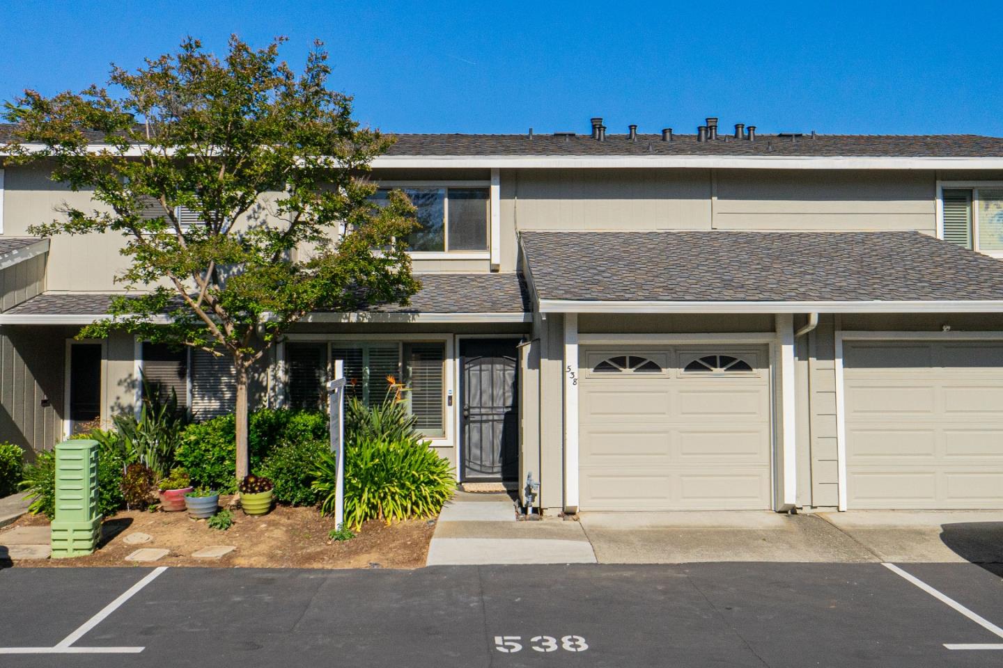 Detail Gallery Image 1 of 29 For 538 Latimer Cir, Campbell,  CA 95008 - 3 Beds | 2/1 Baths