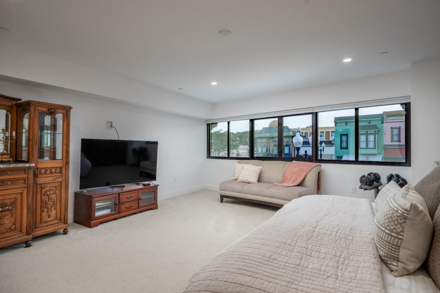 Detail Gallery Image 20 of 37 For 542 Lighthouse Ave #203,  Pacific Grove,  CA 93950 - 2 Beds | 2/1 Baths