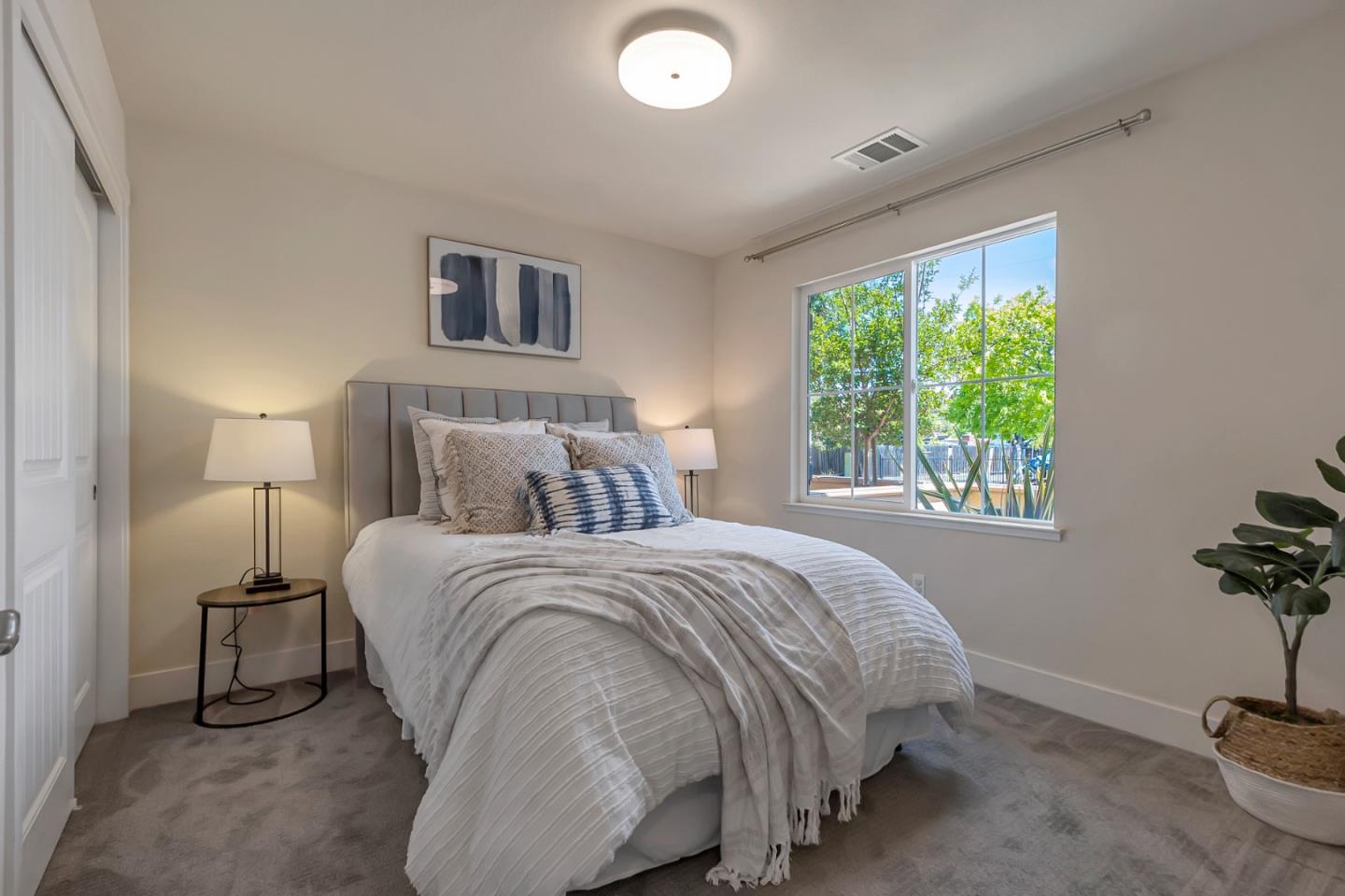 Detail Gallery Image 23 of 38 For 512 San Augusto Ter, Sunnyvale,  CA 94085 - 4 Beds | 3/1 Baths