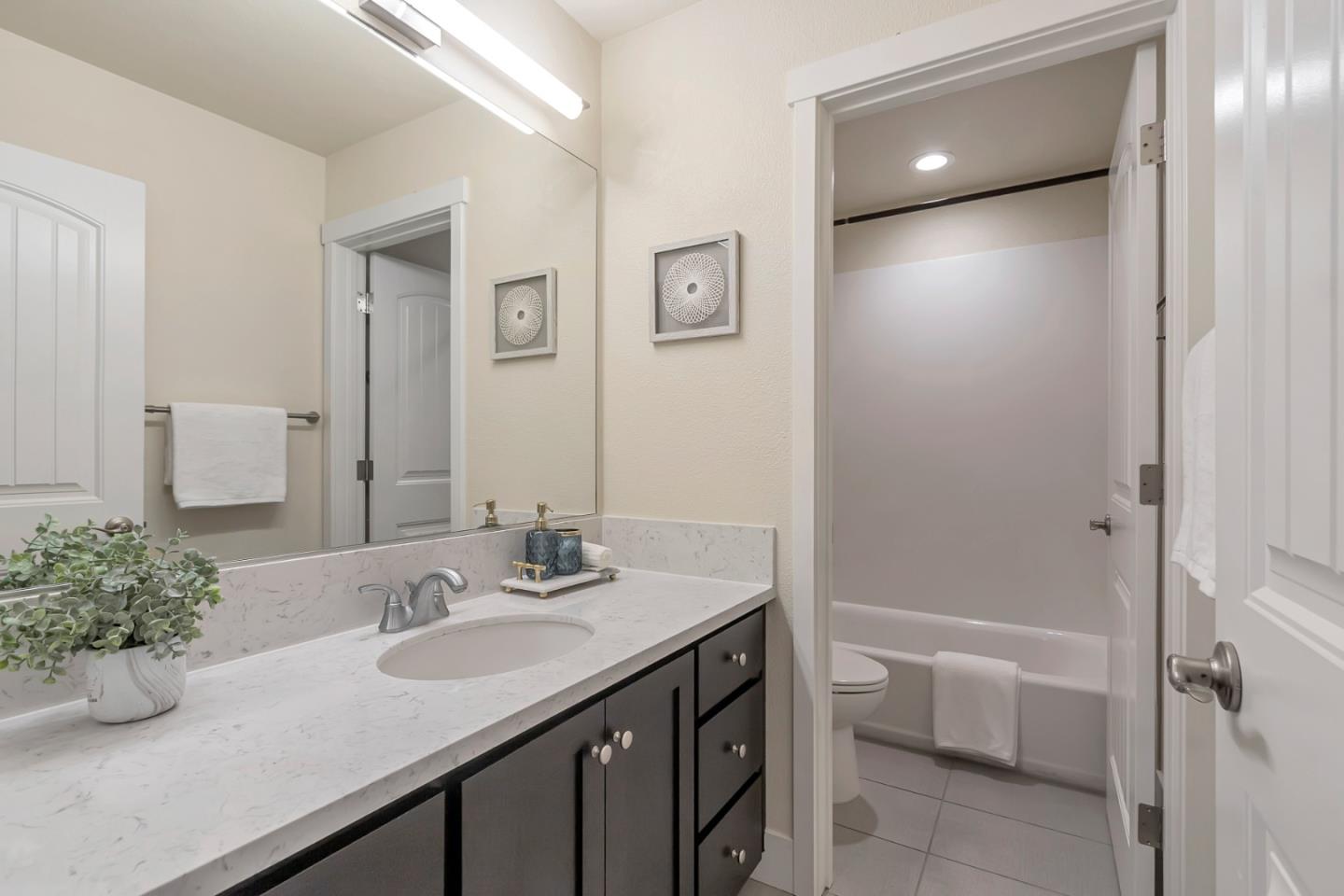 Detail Gallery Image 27 of 38 For 512 San Augusto Ter, Sunnyvale,  CA 94085 - 4 Beds | 3/1 Baths