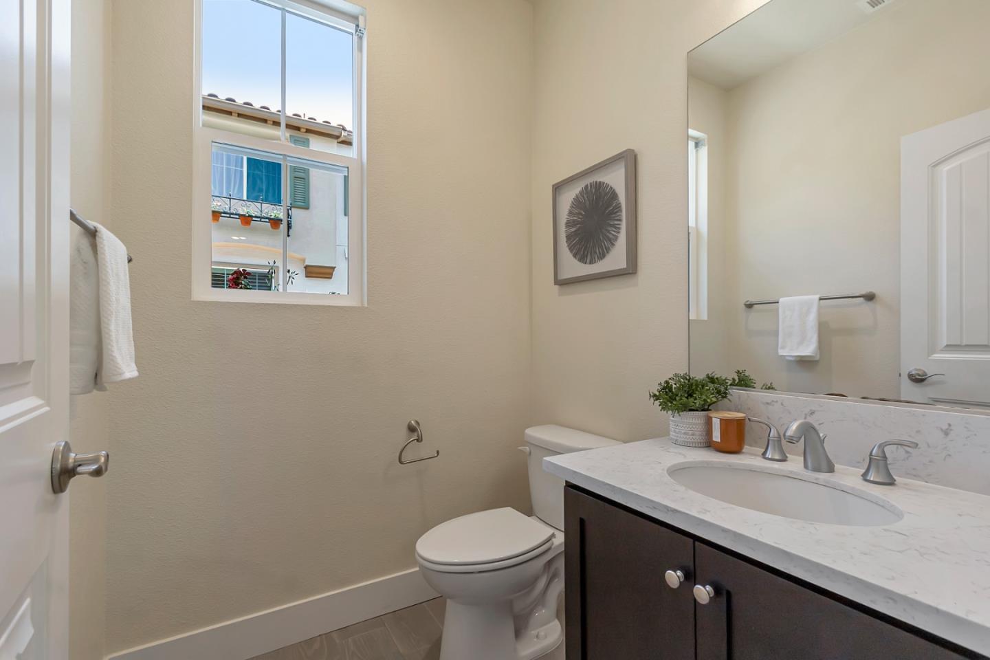 Detail Gallery Image 29 of 38 For 512 San Augusto Ter, Sunnyvale,  CA 94085 - 4 Beds | 3/1 Baths