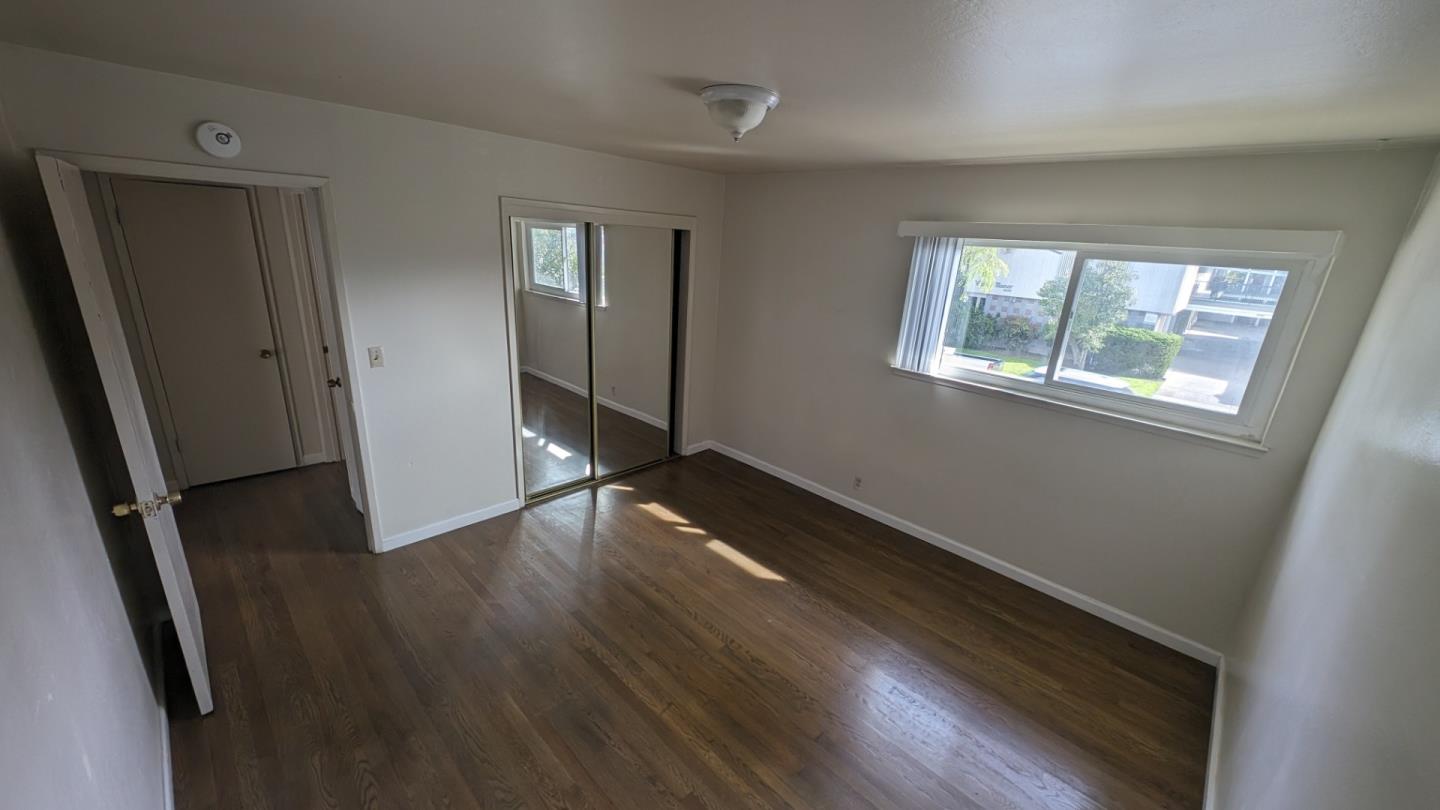 Detail Gallery Image 8 of 12 For 1557 Hudson St #5,  Redwood City,  CA 94061 - 1 Beds | 1 Baths