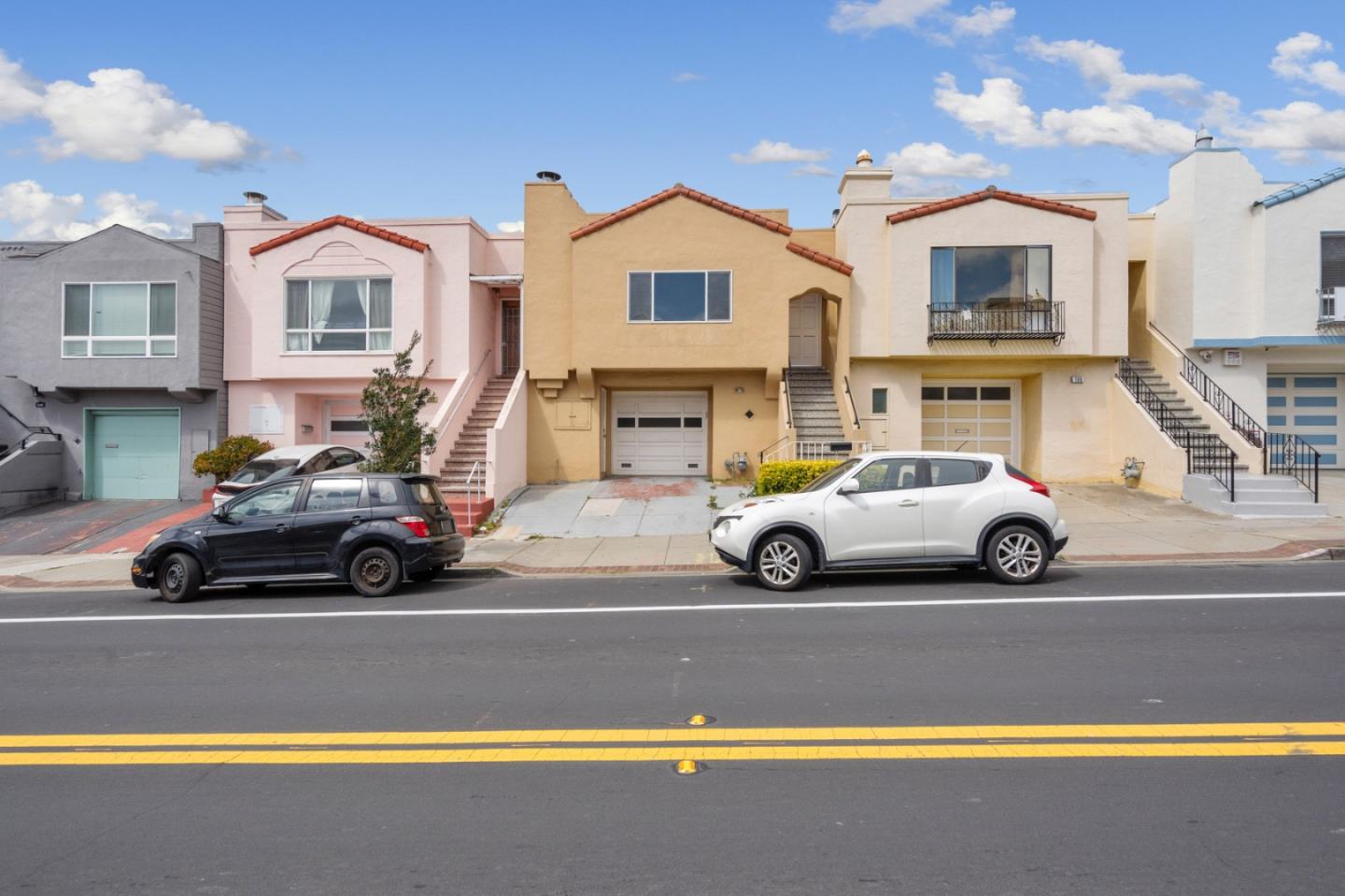 Great starter home close to shopping and transportation.  This home features 3 bedrooms and 2 full bathrooms, living room with fireplace, hardwood floors, update bathrooms, and a large back yard with storage shed.