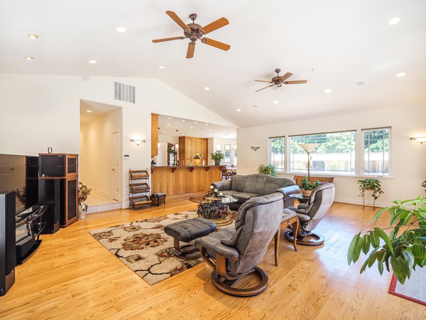 Detail Gallery Image 40 of 107 For 425 Bear Valley Road, Aptos,  CA 95003 - 3 Beds | 2/1 Baths