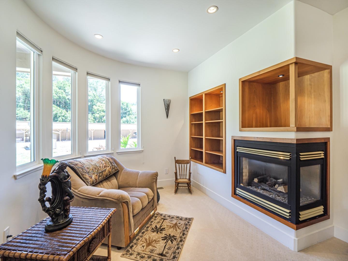 Detail Gallery Image 47 of 107 For 425 Bear Valley Road, Aptos,  CA 95003 - 3 Beds | 2/1 Baths