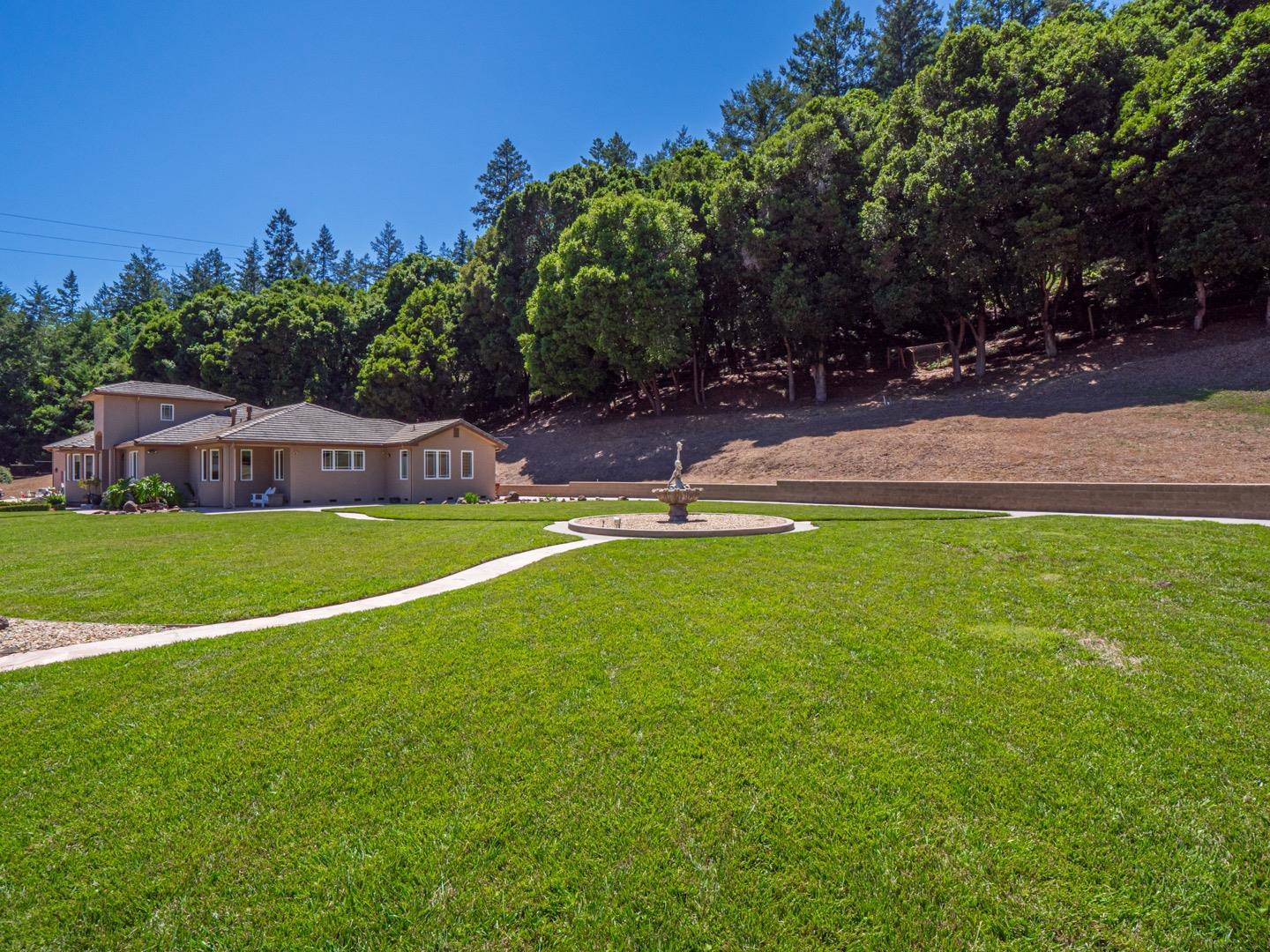 Detail Gallery Image 7 of 107 For 425 Bear Valley Road, Aptos,  CA 95003 - 3 Beds | 2/1 Baths