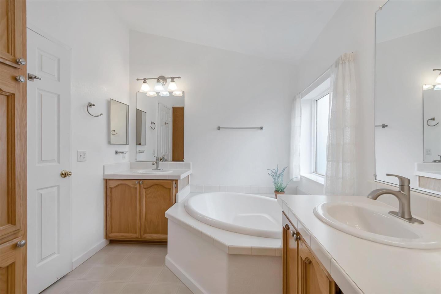 Detail Gallery Image 26 of 32 For 6130 Monterey Rd #302,  San Jose,  CA 95138 - 3 Beds | 2 Baths