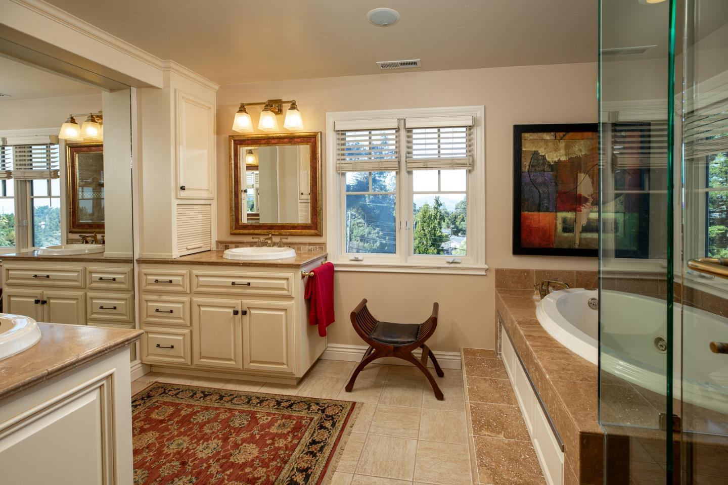 Detail Gallery Image 14 of 20 For 589 California Way, Woodside,  CA 94062 - 5 Beds | 3/1 Baths