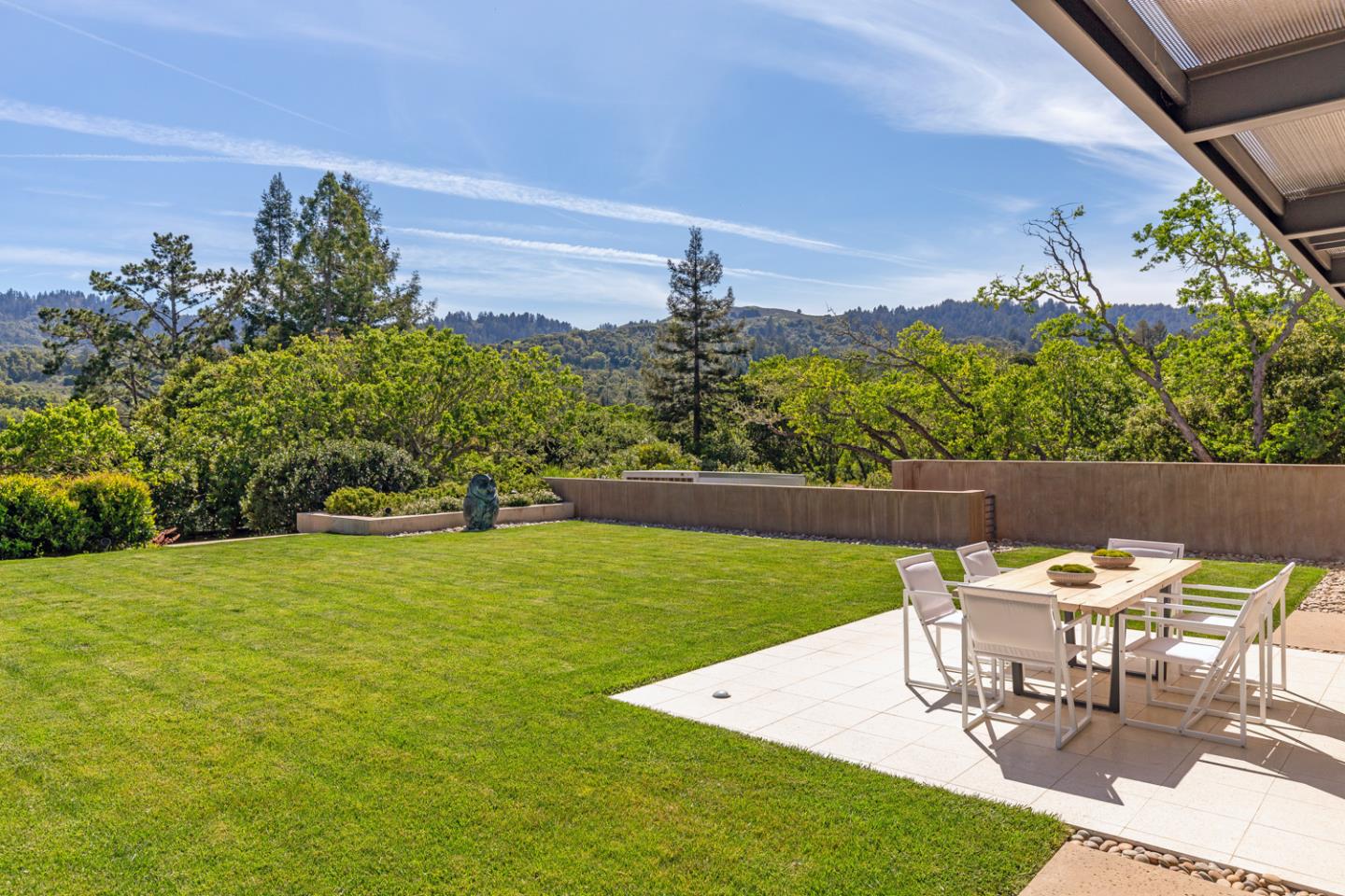 Detail Gallery Image 6 of 43 For 1 Grove Ct, Portola Valley,  CA 94028 - 3 Beds | 3/1 Baths