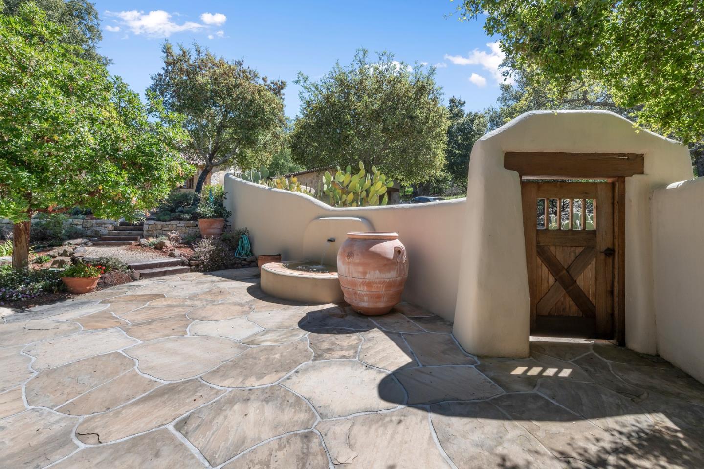 Detail Gallery Image 61 of 79 For 178 Pinon Dr, Portola Valley,  CA 94028 - 4 Beds | 4/1 Baths