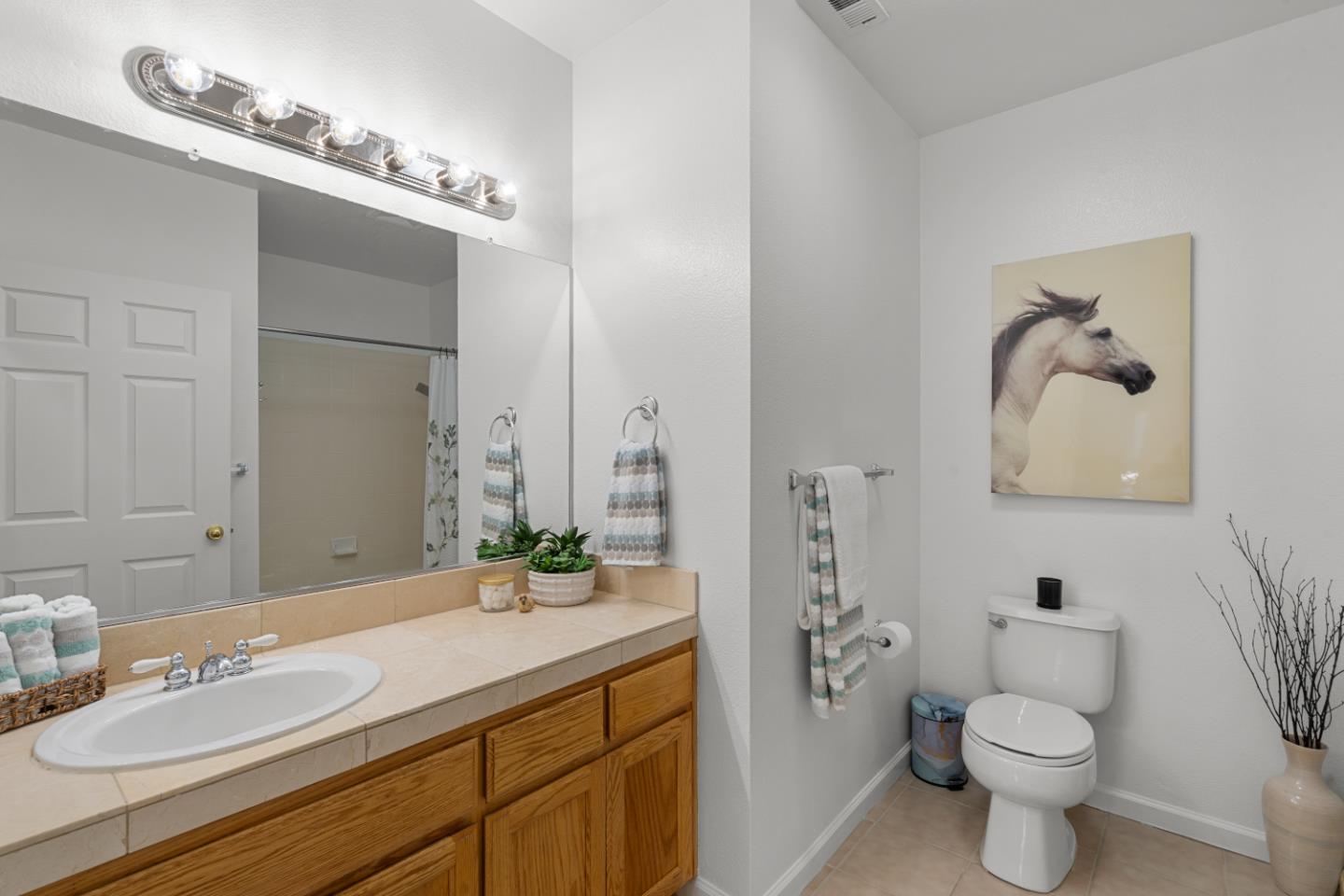 Detail Gallery Image 10 of 24 For 625 Callippe Ct, Brisbane,  CA 94005 - 3 Beds | 2 Baths