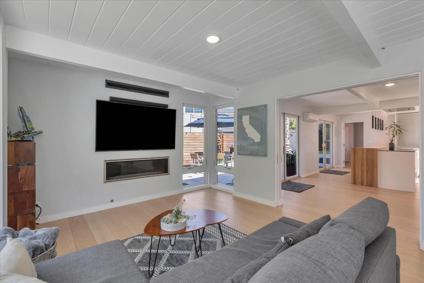 Detail Gallery Image 20 of 41 For 1514 Clay Dr, Los Altos,  CA 94024 - 3 Beds | 2 Baths
