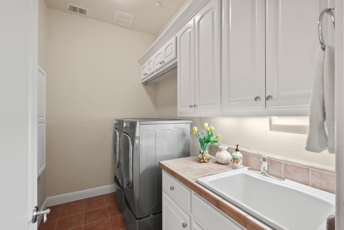 Detail Gallery Image 65 of 82 For 2310 Wildrose Ct, Gilroy,  CA 95020 - 4 Beds | 4/1 Baths