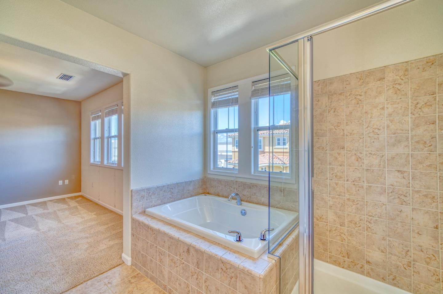 Detail Gallery Image 16 of 23 For 4246 Fitzwilliam St, Dublin,  CA 94568 - 3 Beds | 2/1 Baths