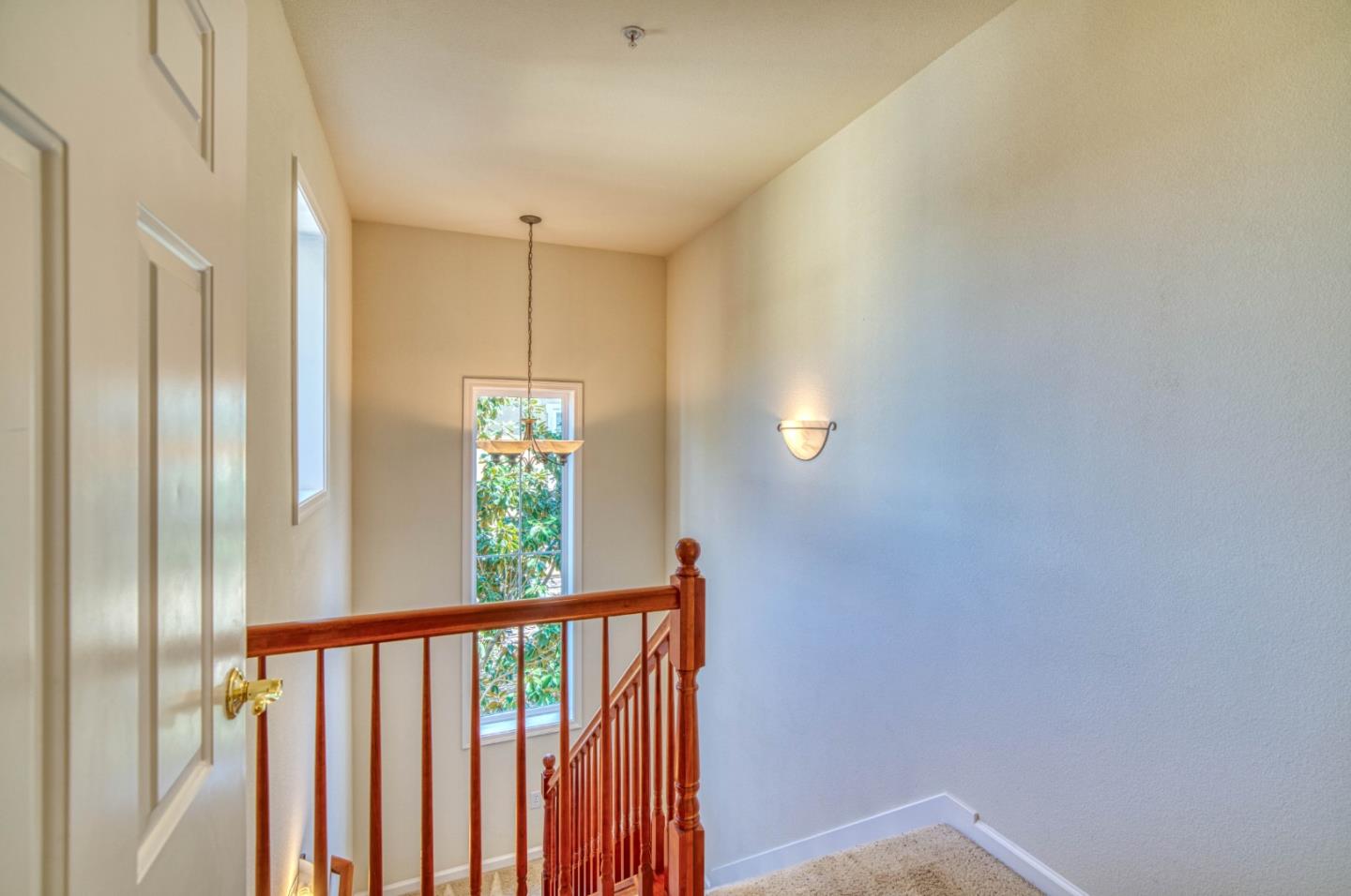 Detail Gallery Image 4 of 23 For 4246 Fitzwilliam St, Dublin,  CA 94568 - 3 Beds | 2/1 Baths