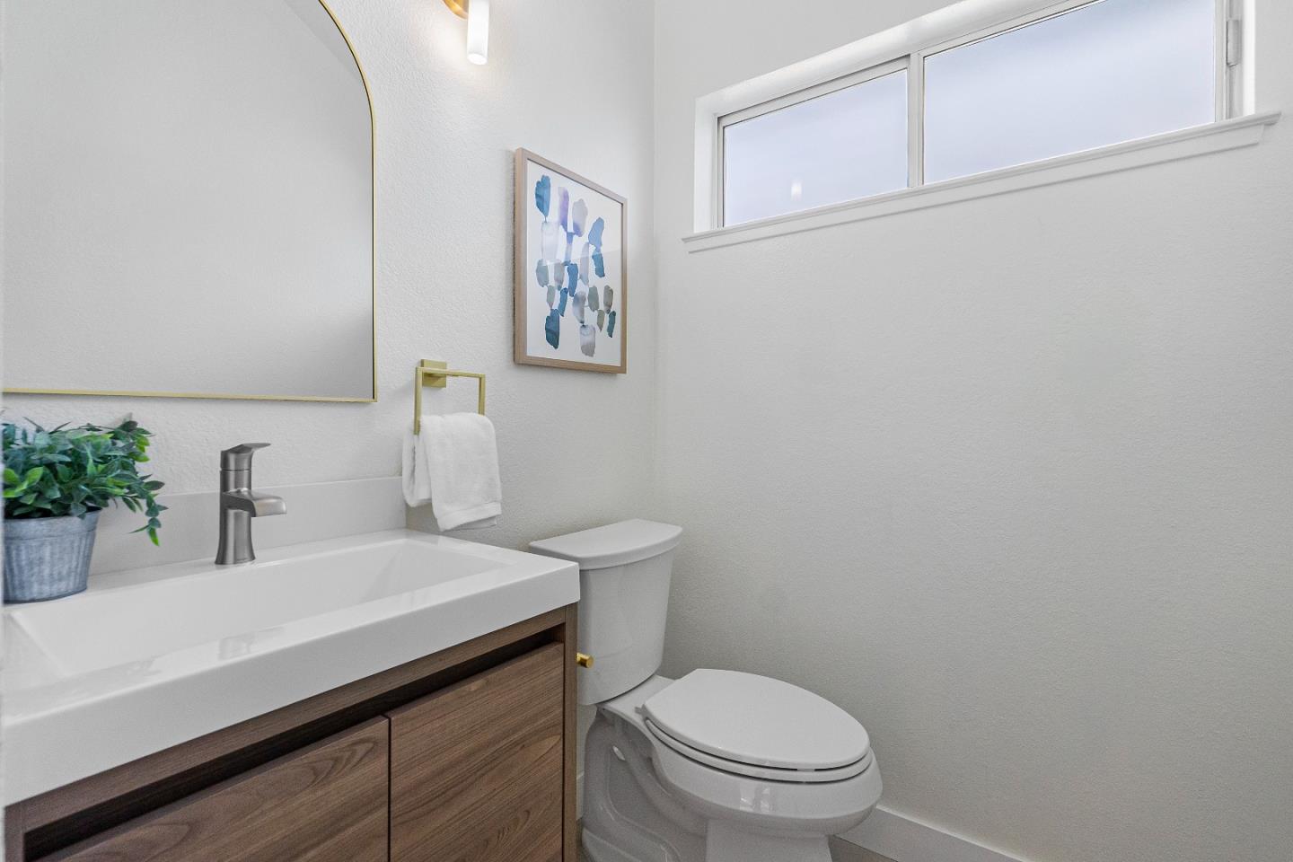 Detail Gallery Image 10 of 28 For 769 Caldwell Pl, Santa Clara,  CA 95051 - 3 Beds | 2/1 Baths