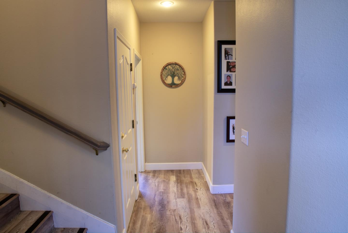 Detail Gallery Image 12 of 84 For 3410 White Oak Ct, Morgan Hill,  CA 95037 - 5 Beds | 2/1 Baths