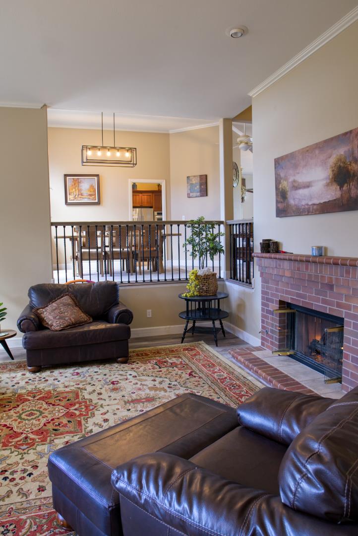 Detail Gallery Image 13 of 84 For 3410 White Oak Ct, Morgan Hill,  CA 95037 - 5 Beds | 2/1 Baths