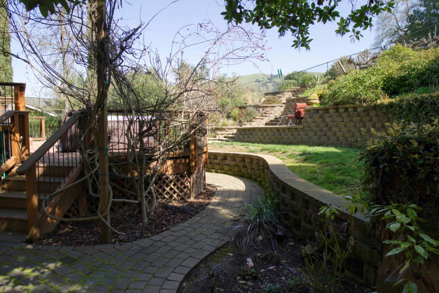 Detail Gallery Image 79 of 84 For 3410 White Oak Ct, Morgan Hill,  CA 95037 - 5 Beds | 2/1 Baths