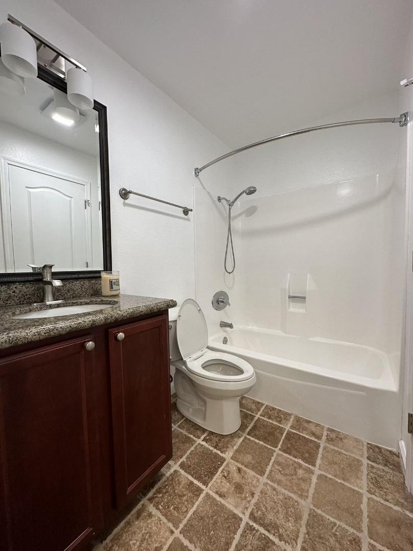 Detail Gallery Image 6 of 11 For 464 Dempsey Rd #265,  Milpitas,  CA 95035 - 2 Beds | 1 Baths