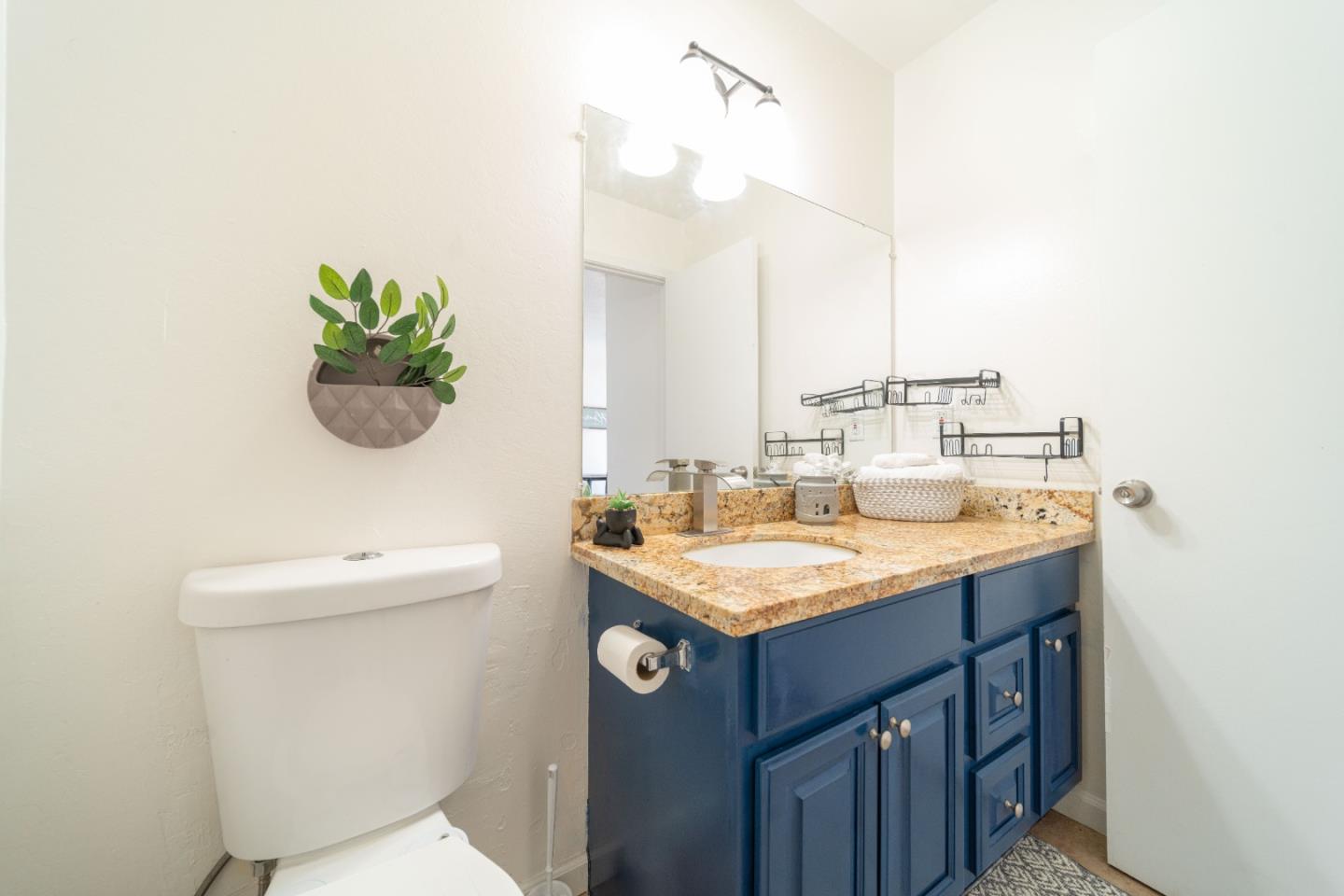 Detail Gallery Image 16 of 24 For 4510 Thornton Ave #3,  Fremont,  CA 94536 - 2 Beds | 1/1 Baths