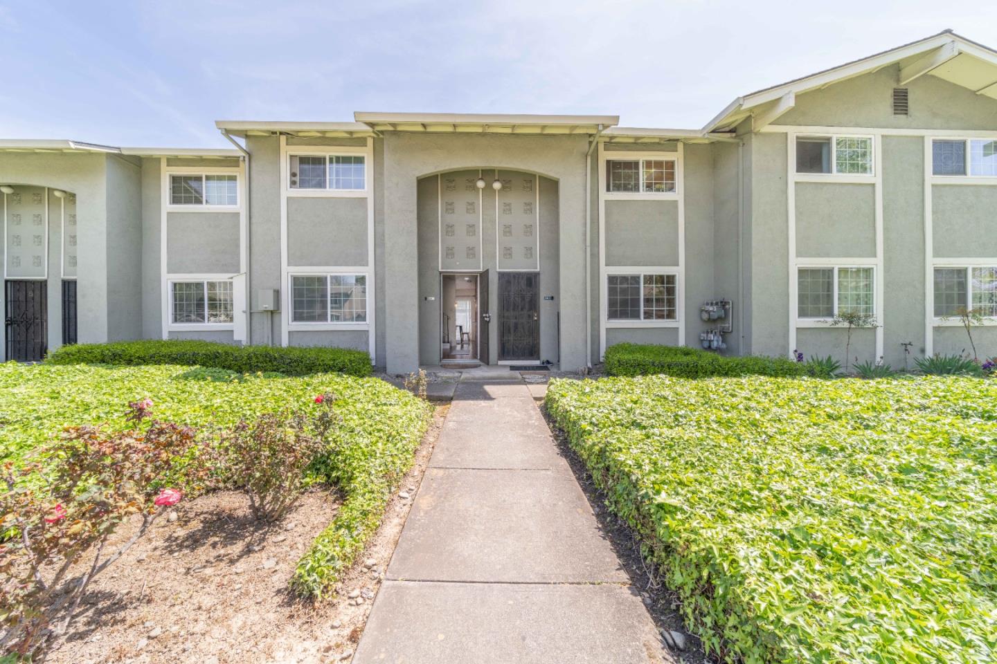 Detail Gallery Image 2 of 24 For 4510 Thornton Ave #3,  Fremont,  CA 94536 - 2 Beds | 1/1 Baths
