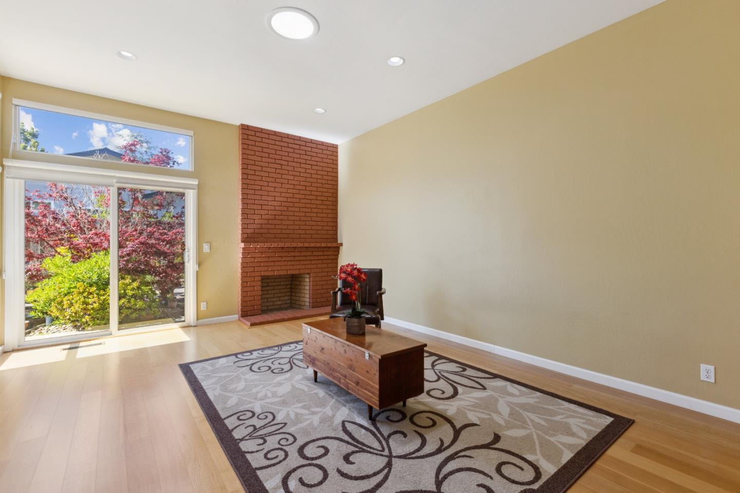 Detail Gallery Image 9 of 37 For 5879 Meridian Ave, San Jose,  CA 95120 - 3 Beds | 2 Baths