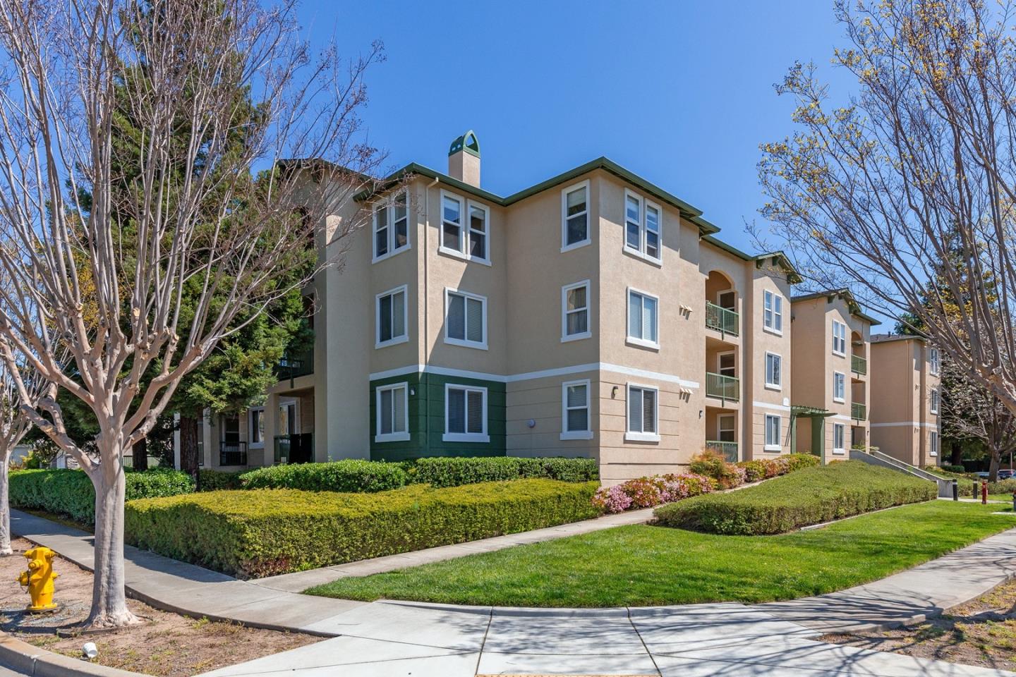 Detail Gallery Image 1 of 1 For 38700 Tyson Ln 203a,  Fremont,  CA 94536 - 2 Beds | 2 Baths