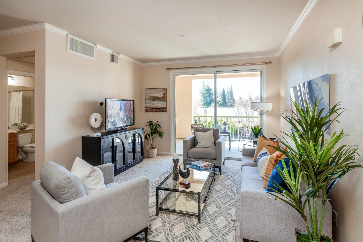 Detail Gallery Image 2 of 22 For 38700 Tyson Ln 203a,  Fremont,  CA 94536 - 2 Beds | 2 Baths